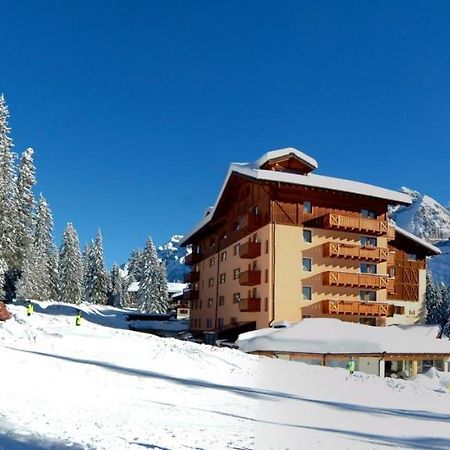 Carlo Magno Hotel Spa Resort Мадонна-ди-Кампильо Экстерьер фото