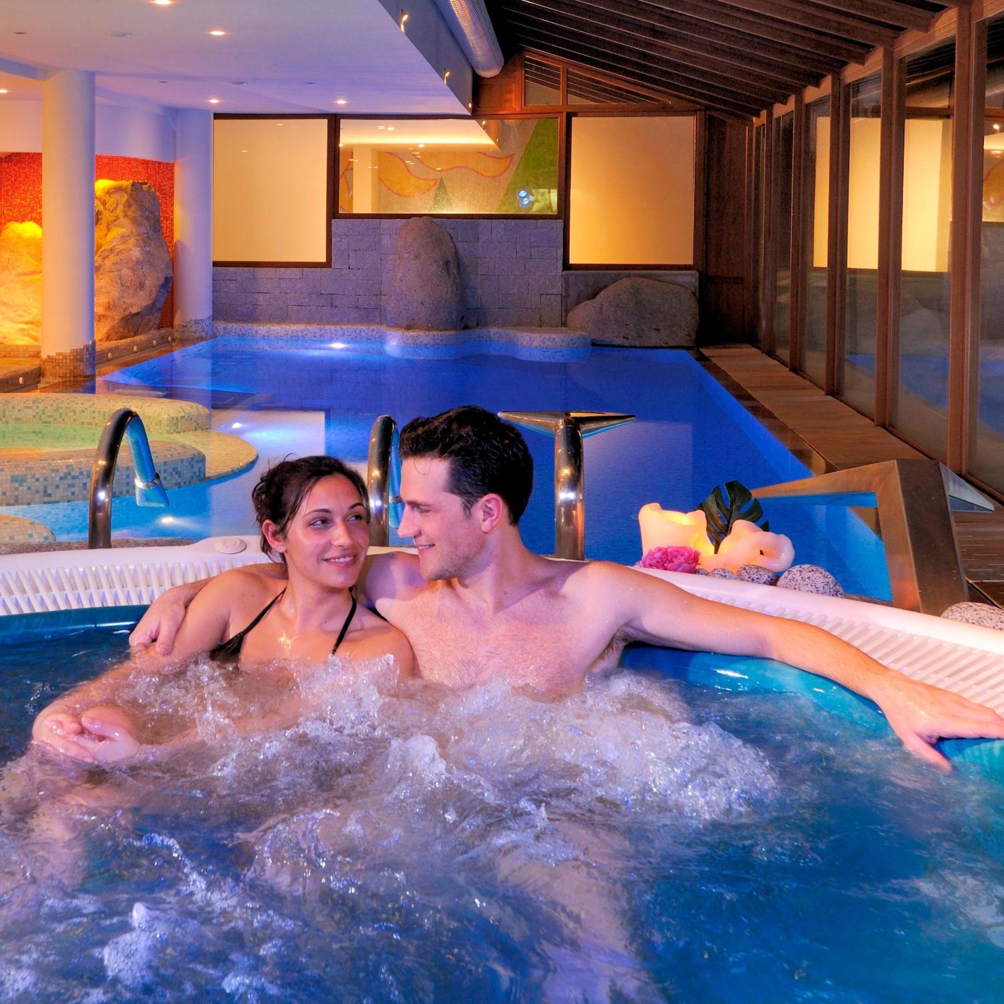 Carlo Magno Hotel Spa Resort Мадонна-ди-Кампильо Экстерьер фото